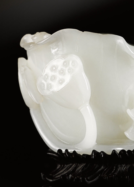 2023西泠春拍:琼浆赏荷 晚凉可饮——赏清乾隆·白玉荷叶杯