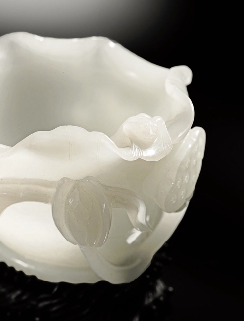 2023西泠春拍:琼浆赏荷 晚凉可饮——赏清乾隆·白玉荷叶杯